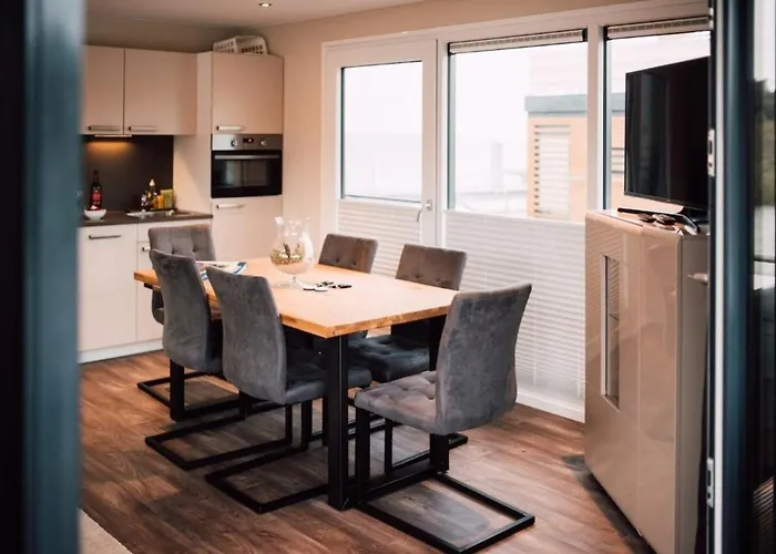 Hausboot The Hideaway Lp26 Hotel na wodzie